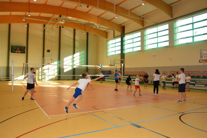 Hala sportowa w Białobrzegach