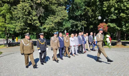 Uroczystości z okazji 106. rocznicy Bitwy Warszawskiej przy Pomniku Legionistów Marszałka Józefa Piłsudskiego w Białobrzegach
