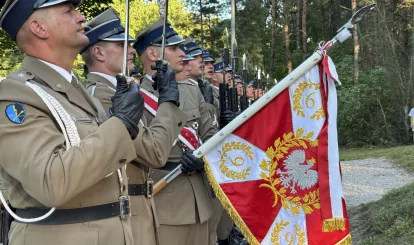 Uroczystości z okazji 106. rocznicy Bitwy Warszawskiej przy pomniku 28. Pułku Strzelców Kaniowskich w Wólce Radzymińskiej – wspólnie oddaliśmy hołd bohaterom - fot UGN
