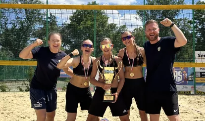 Mistrzynie Polski w siatkówce plażowej dziewcząt z Gminy Nieporęt